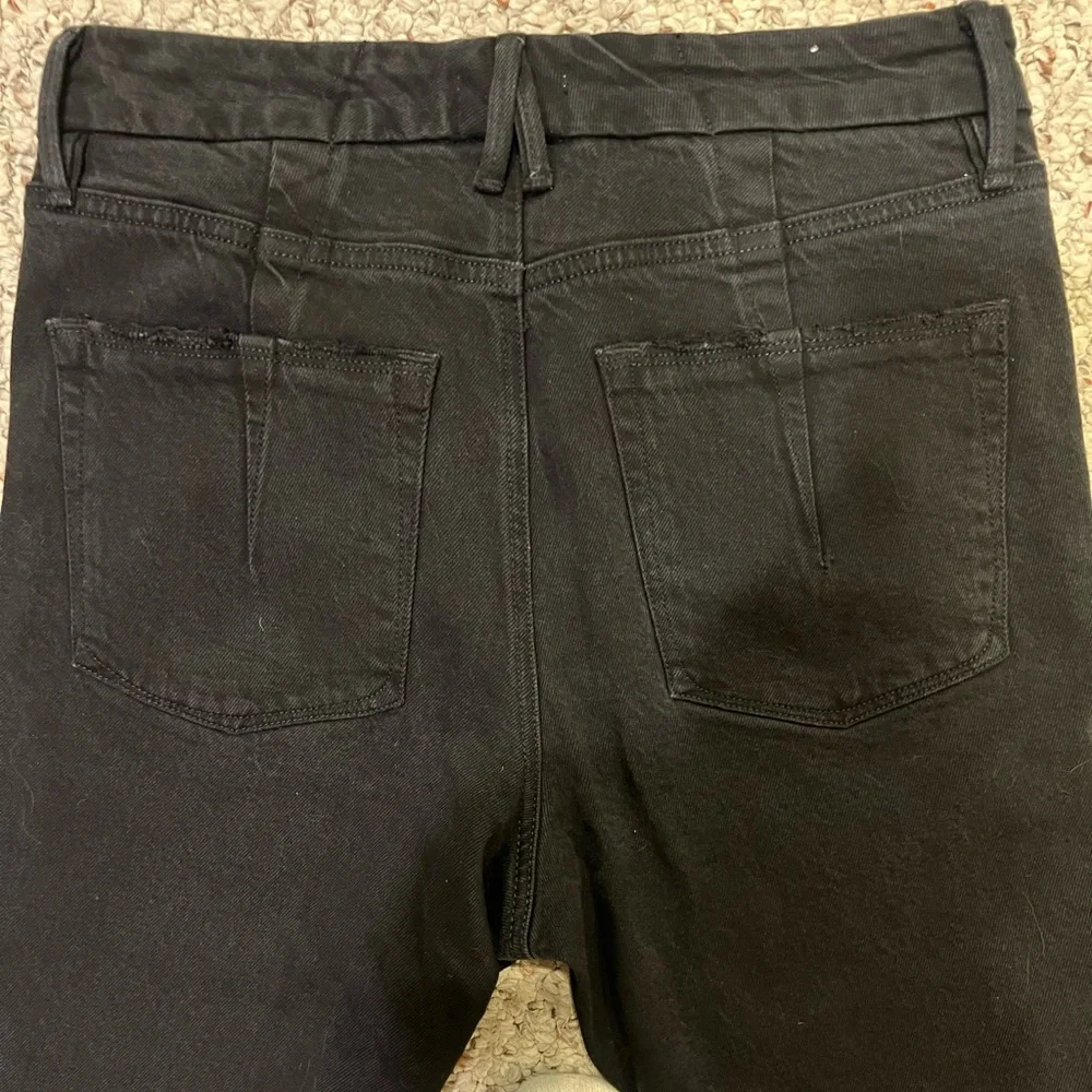 Good American Soft-tech Good Petite Straight Jeans - Picture 7 of 7